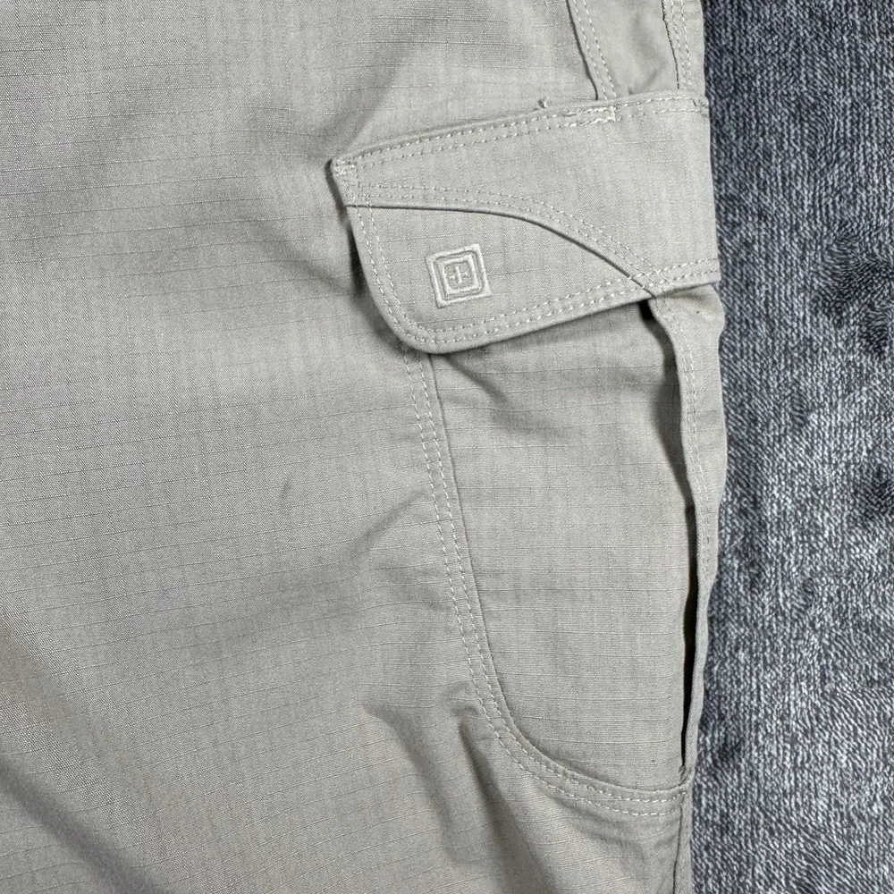 5.11 Tactical Cotton Khaki Pants Ripstop Cargo Mens 44x30 Tan Beige - Picture 7 of 16